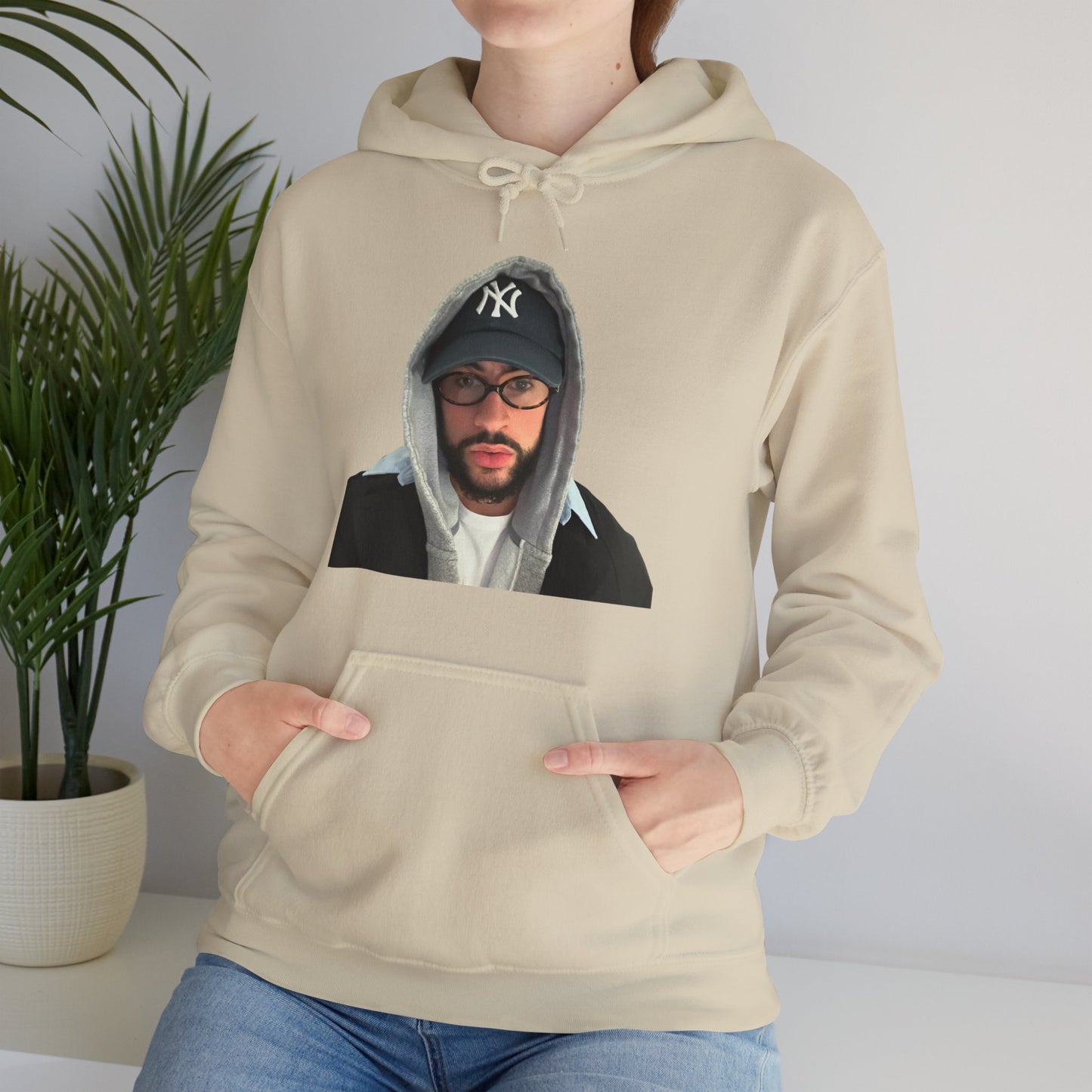 "NY Benito" - Hooded Sweatshirt