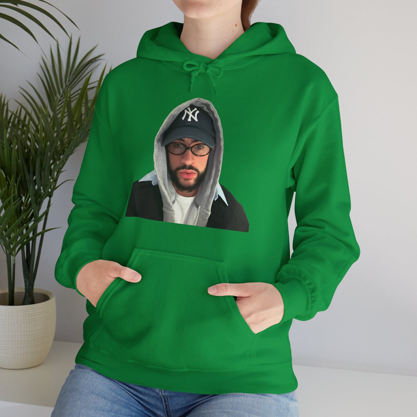 "NY Benito" - Hooded Sweatshirt