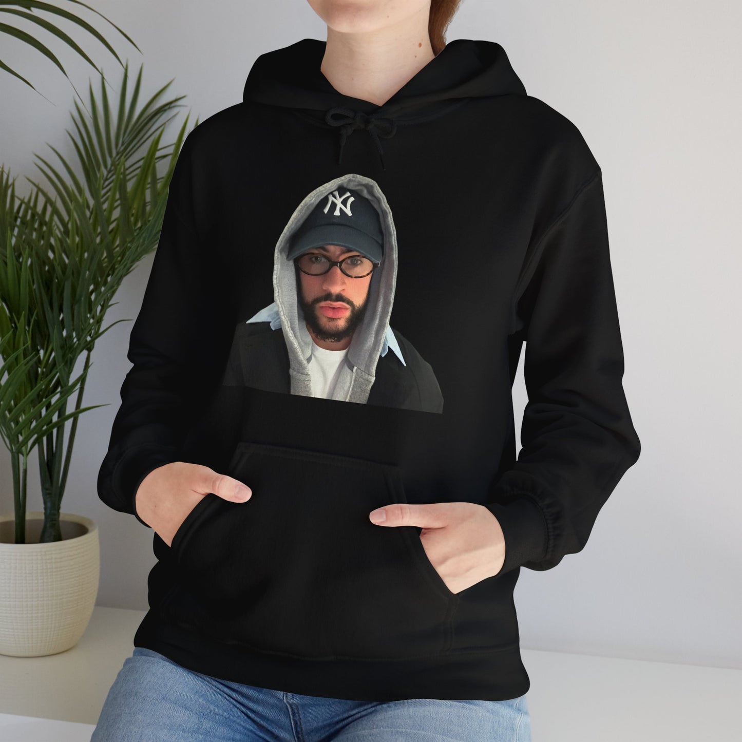 "NY Benito" - Hooded Sweatshirt